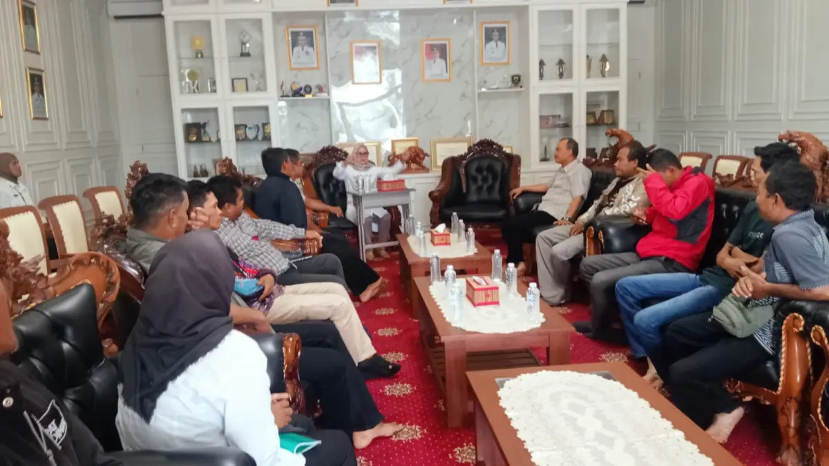 Bupati Pangandaran Turun Tangan, Minta Konflik Agraria di Cigugur Diselesaikan Secara Damai konflik agraria pangandaran, petani karet