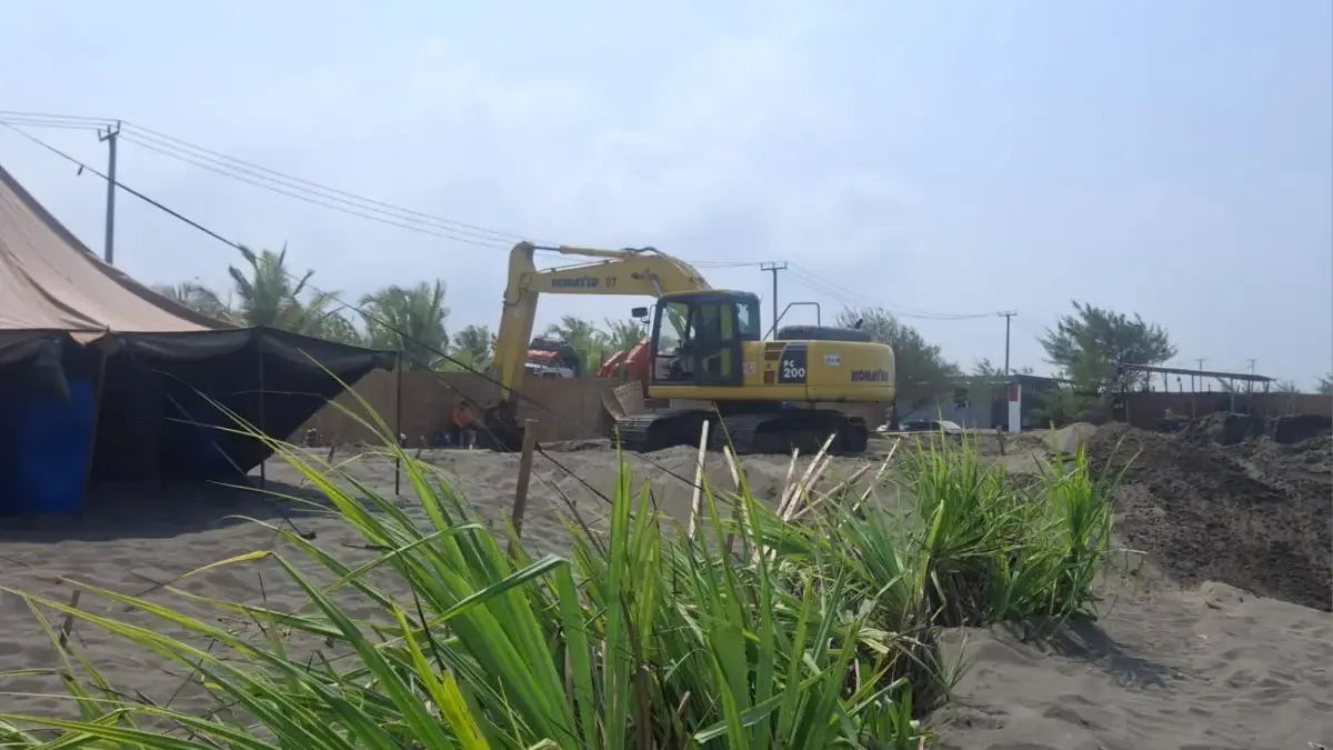 evakuasi kapal tongkang batu bara pangandaran
