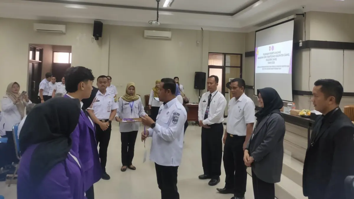 54 Mahasiswa Unigal Diterjunkan Bantu Sekolah Kekurangan Guru di Ciamis Atasi guru di ciamis