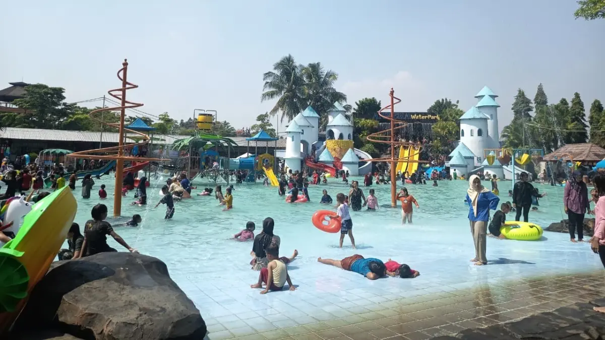 Libur Sekolah Dongkrak Kunjungan Ampera Waterpark Tasikmalaya hingga 70 Persen Ampera Waterpark Tasikmalaya