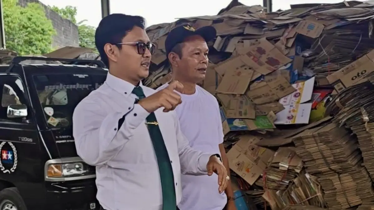 Dari Sampah Menjadi Berkah, Anggota DPRD Kabupaten Tasikmalaya Luthfi Perkuat Gerakan Jaga Lembur Anggota dprd kabupaten tasikmalaya luthfi