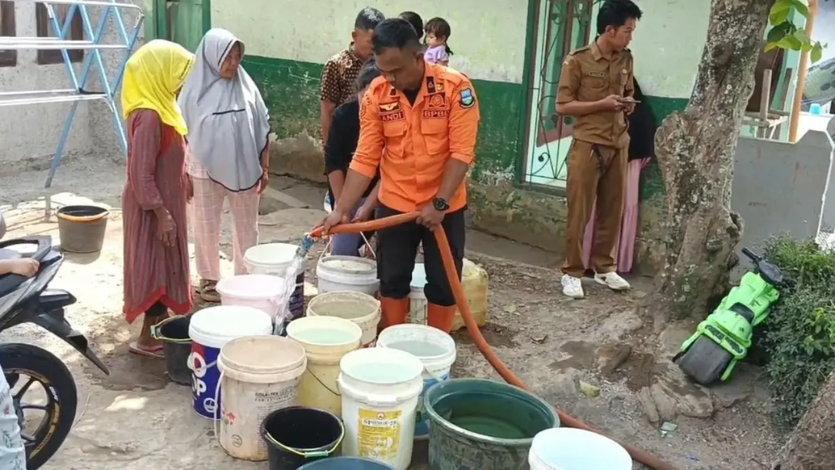 Ribuan Jiwa di Garut Terdampak Krisis Air Bersih, 50 Ribu Liter Air Disalurkan Air bersih