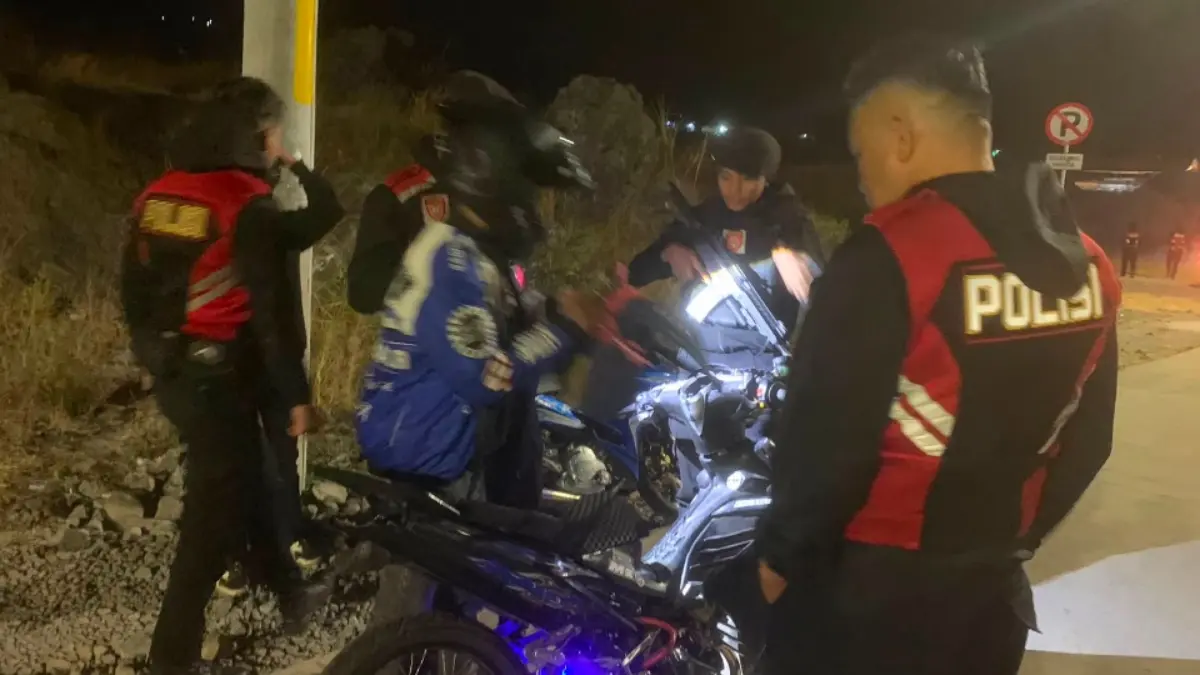 Pengawasan jam malam