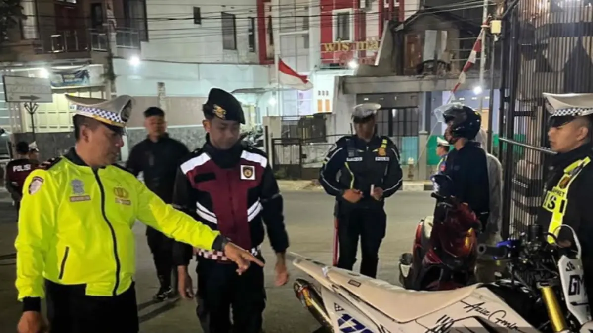 Pakai Knalpot Tak Sesuai Spesifikasi, 27 Kendaraan Diamankan Polres Garut Razia kendaraan