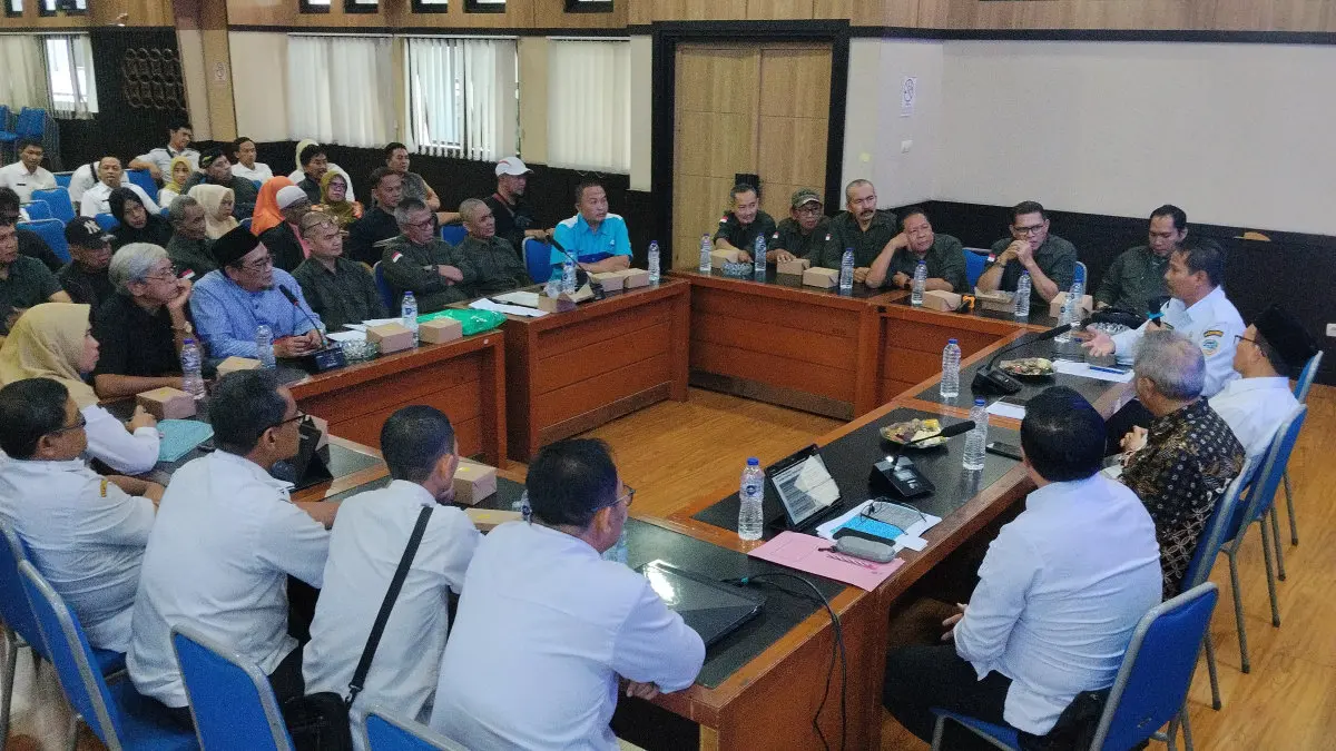 review tarif retribusi pasar