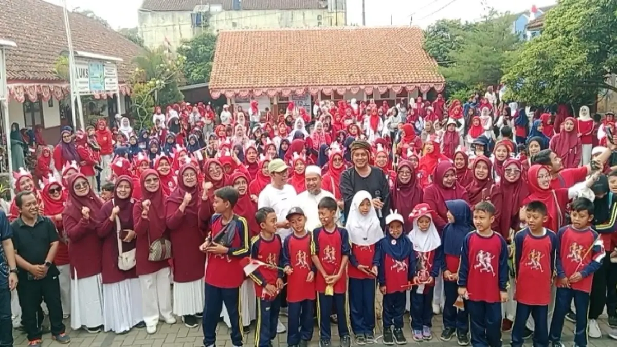 Wakil Wali Kota Semarakan Jalan Santai Kemerdekaan di Mangkubumi Tasikmalaya Jalan santai kemerdekaan