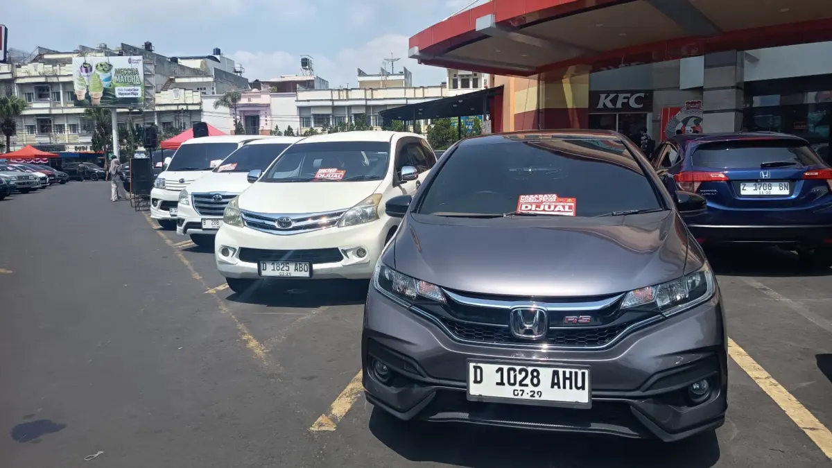 Pasar Raya Mobil Bekas Dorong Aktivitas Ekonomi di Mayasari Plaza Pasar Raya Mobil Bekas