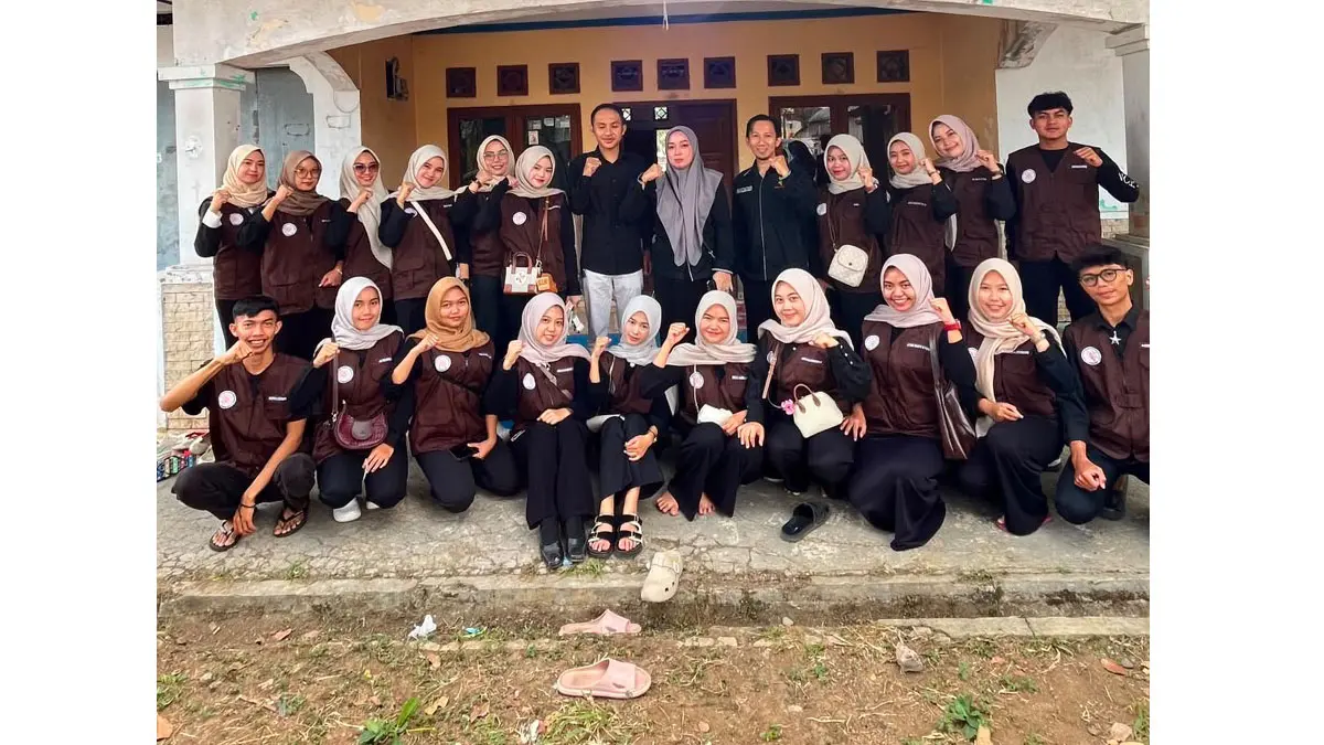 40 Mahasiswa UBK Tasikmalaya Turun ke Masyarakat, Bawa Inovasi Daun Telang hingga Semprotan Antinyamuk Herbal UBK Tasikmalaya