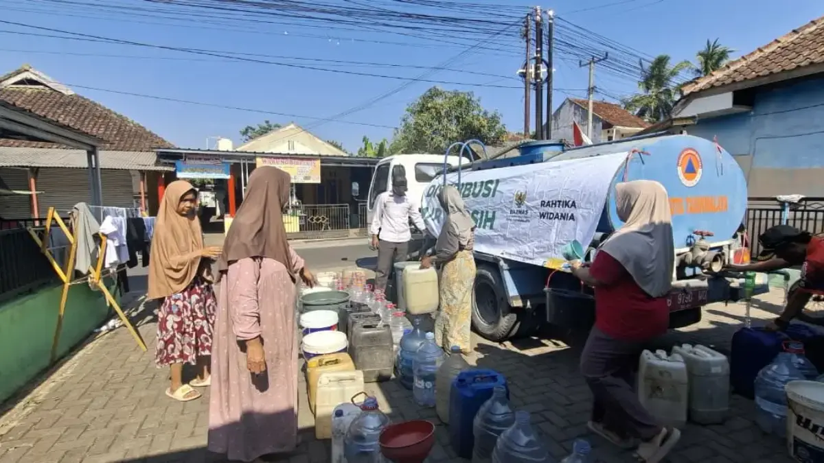 Sumur Sudah Kering, Bantuan Air Bersih Membawa Kebahagiaan untuk Warga Ciherang Tasikmalaya bantuan air bersih, cibeureum kota tasikmalaya