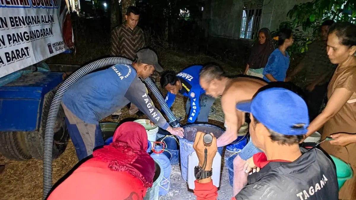 Pangandaran Butuh 10 Armada untuk Distribusi Air Bersih distribusi air bersih pangandaran