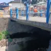 Jembatan ambrol tasikmalaya, tembok irigasi rusak