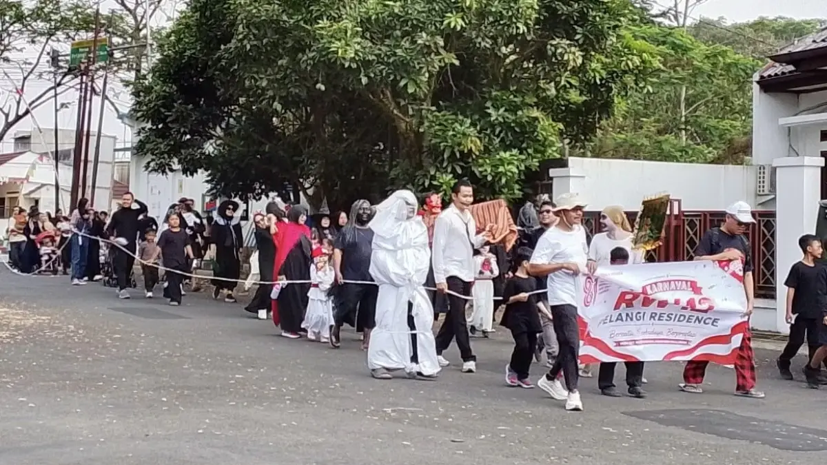 Karnaval Pelangi Residence Semarak, Warga Tampilkan Kostum Horor hingga Animasi Karnaval hari kemerdekaan Pelangi Residence