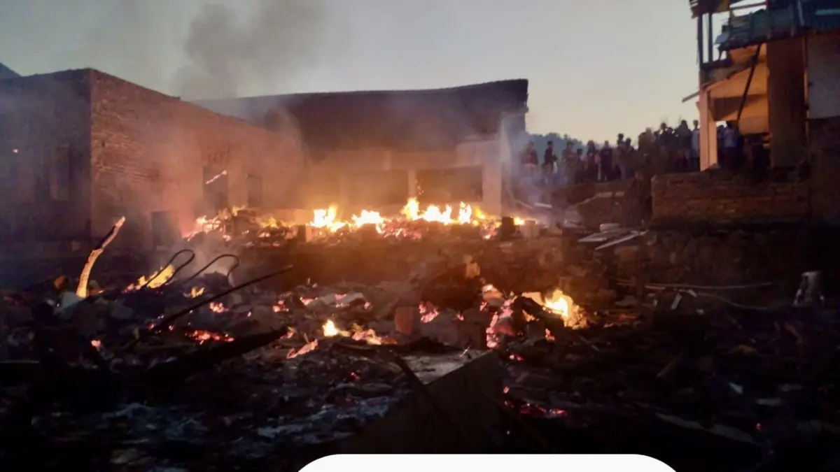 Kebakaran Sodonghilir Tasikmalaya Hanguskan 11 Rumah, Kerugian Ditaksir Rp1,5 Miliar Kebakaran sodonghilir