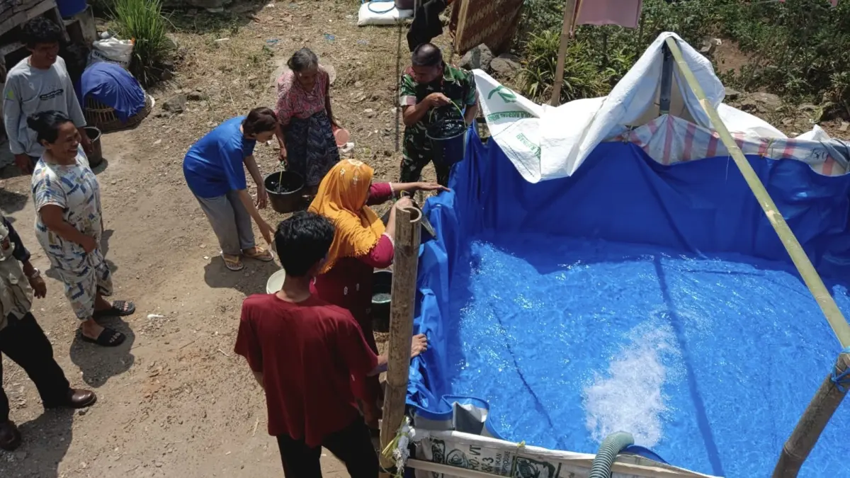 Krisis Air Bersih Melanda 9 Kecamatan di Kota Tasikmalaya, 40.808 Warga Sudah Diberi Bantuan Bantuan air bersih, krisis air bersih