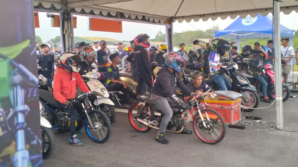 Kejurda Drag Bike Jabar Putaran 2 Digelar di Lanud Wiriadinata Tasikmalaya Drag bike lanud wiriadinata
