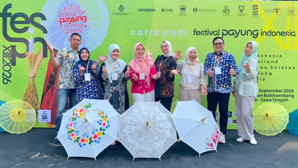 Payung Geulis Kota Tasikmalaya Unjuk Gigi di FESPIN Solo, Kriya Lokal Bidik Pasar Dunia Payung Geulis Kota Tasikmalaya