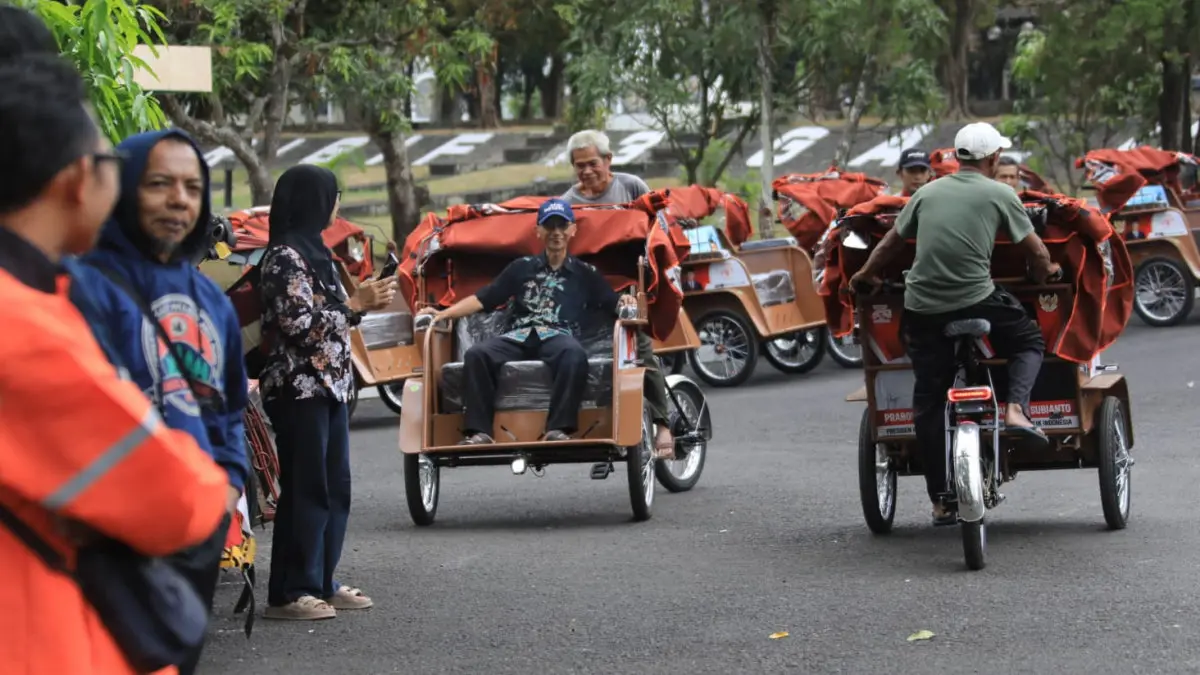220 Becak Listrik Segera Dibagikan, Kota Tasikmalaya Dorong Transportasi Lansia Lebih Nyaman becak listrik Kota Tasikmalaya