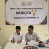 MUKOTA V KADIN