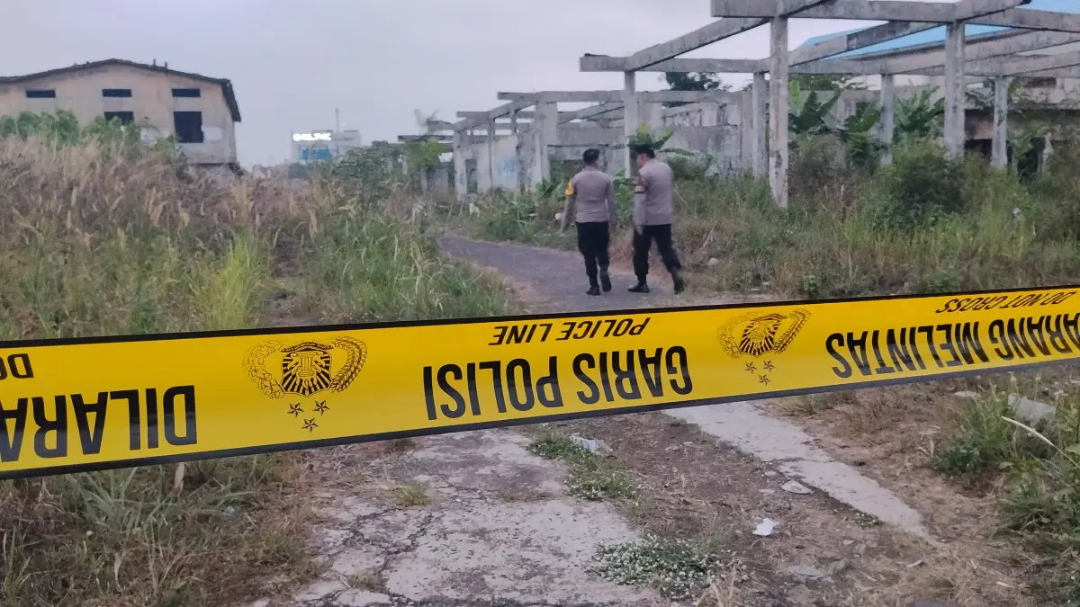 benda mirip bom rakitan