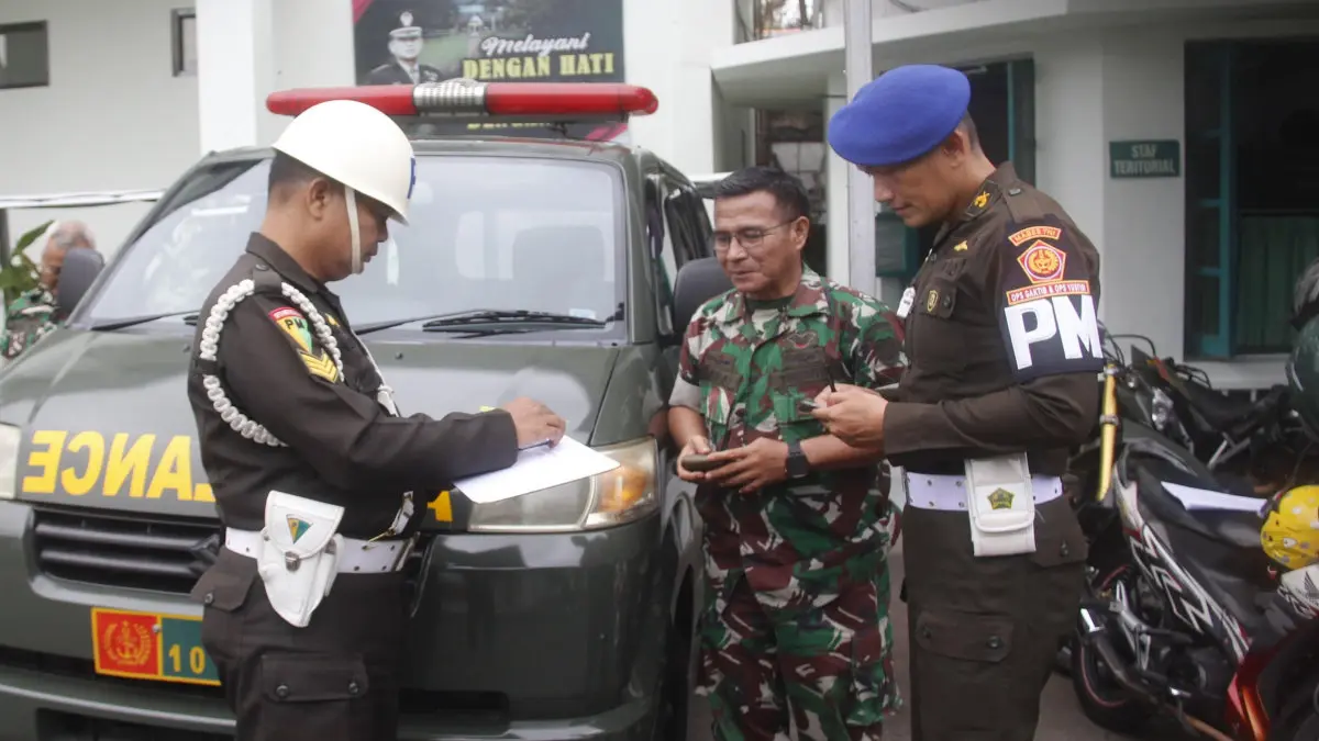 Kendaraan Dinas TNI di Makodim 0612 Tasikmalaya Diperiksa, Utamakan Keselamatan Operasi Waspada Wira Kujang