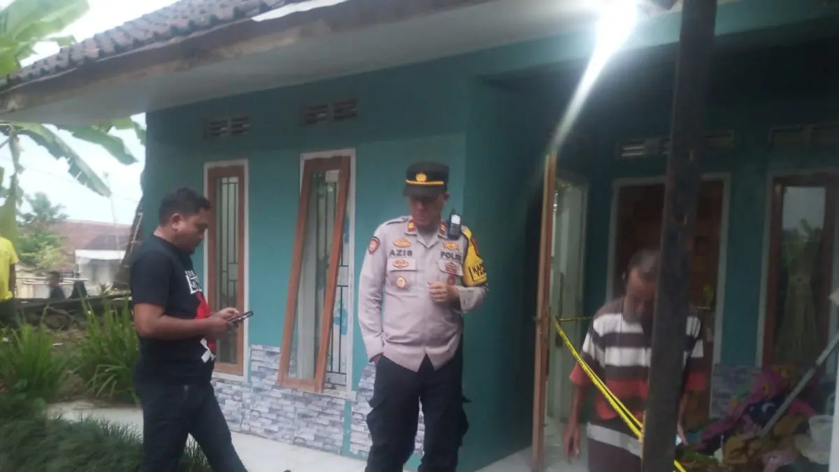 Bau Tak Sedap dan Banyak Lalat Picu Kecurigaan di Rumah Karyawati Swasta di Tasikmalaya perempuan meninggal