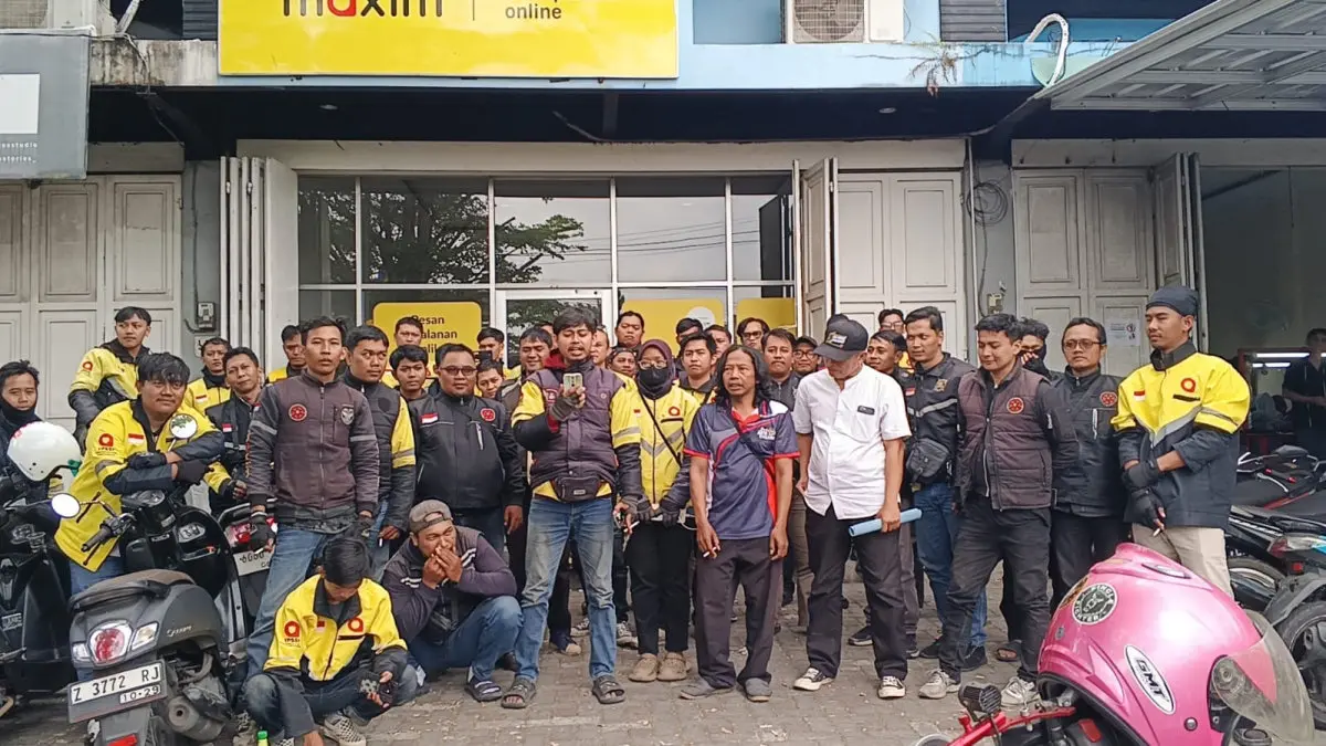 STT Soroti Potongan Maxim hingga 13 Persen, Program Turbo Disebut Bikin Driver Makin Terjepit potongan Maxim driver Tasikmalaya