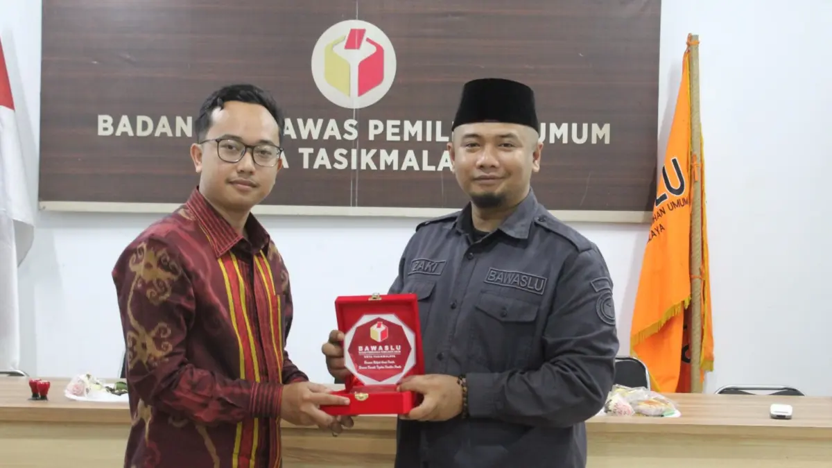 Kolaborasi Menjaga Nilai Demokrasi, IMM dan Bawaslu Kota Tasikmalaya Bersinergi Kuatkan Pendidikan Politik bawaslu kota tasikmalaya, imm kota tasikmalaya,