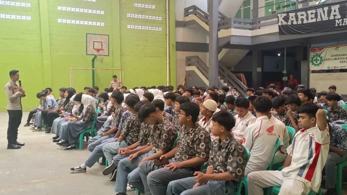 Siswa SMK Manangga Pratama Dibekali Pemahaman Cara Aman Gunakan AI SMK Manangga Pratama