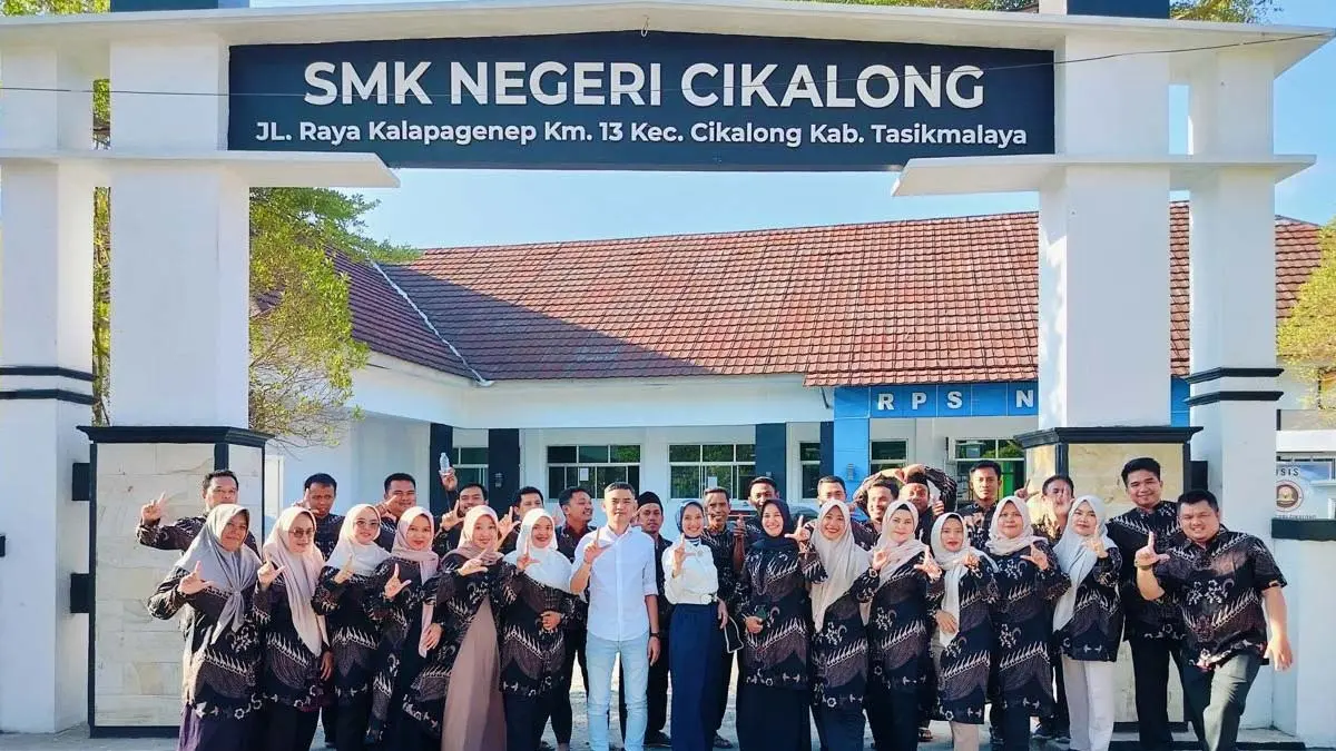 smkn cikalong