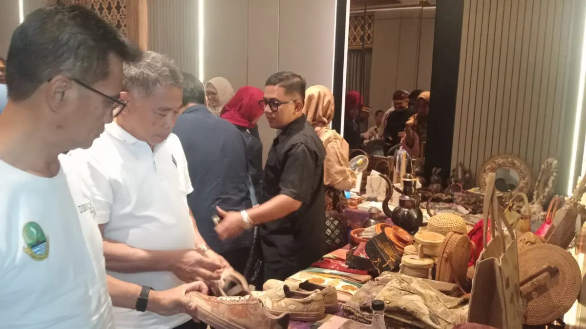 Produk Kerajinan Pangandaran Kurang Eksis, Dekranasda Jawa Barat Singgung Belum Adanya Ruang Display produk kerajinan pangandaran, dekranasda