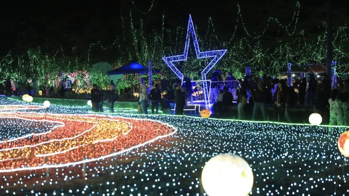 Dadaha Gemerlap, Jalanan Gelap! Event Lumiland Menunjukkan Lemahnya Pemkot Tasikmalaya Festival lampu lumiland dadaha