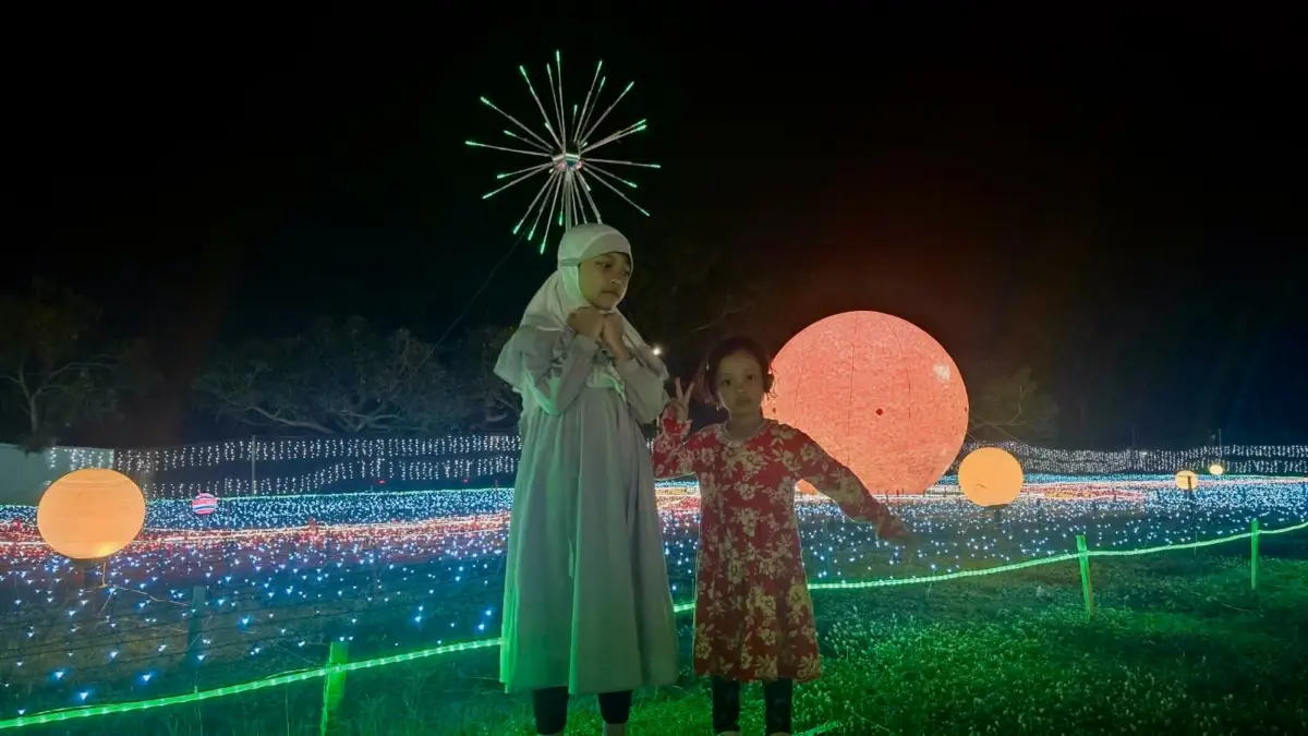 Festival lampu lumiland Dadaha
