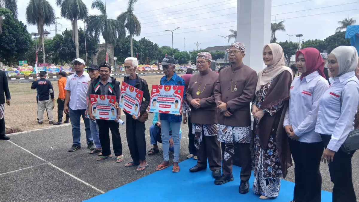 Seperempat Abad Kota Tasikmalaya, Kemiskinan Jadi Ujian Pembangunan Becak listrik hut kota