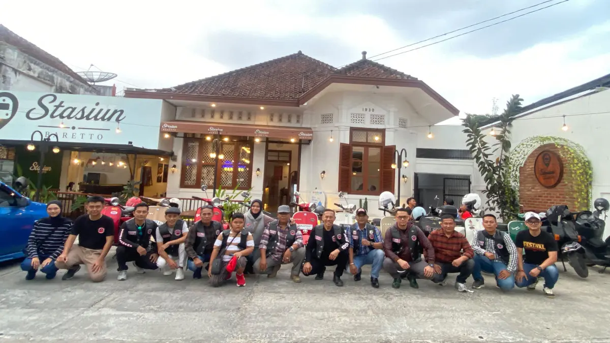 Ketika Petarung Tarung Derajat Naik Vespa di Kota Tasikmalaya: Kalem, Ramah dan Penuh Santun Vespa Saguru Indonesia