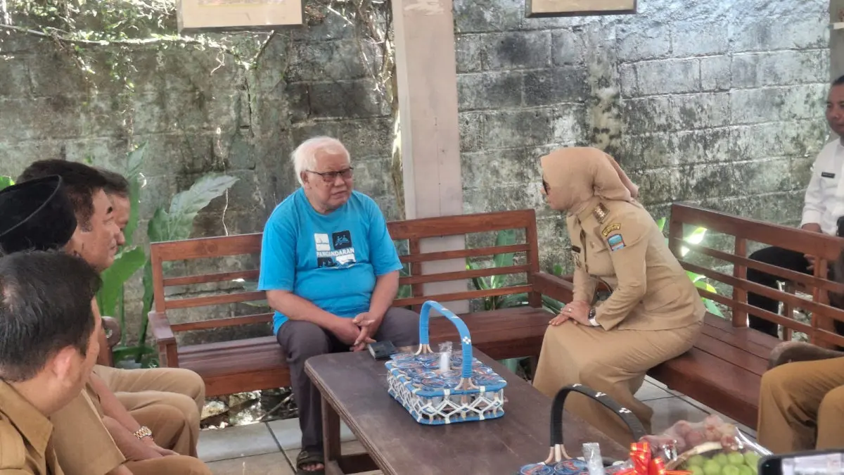 Naik Bus Berdalih Efisiensi
