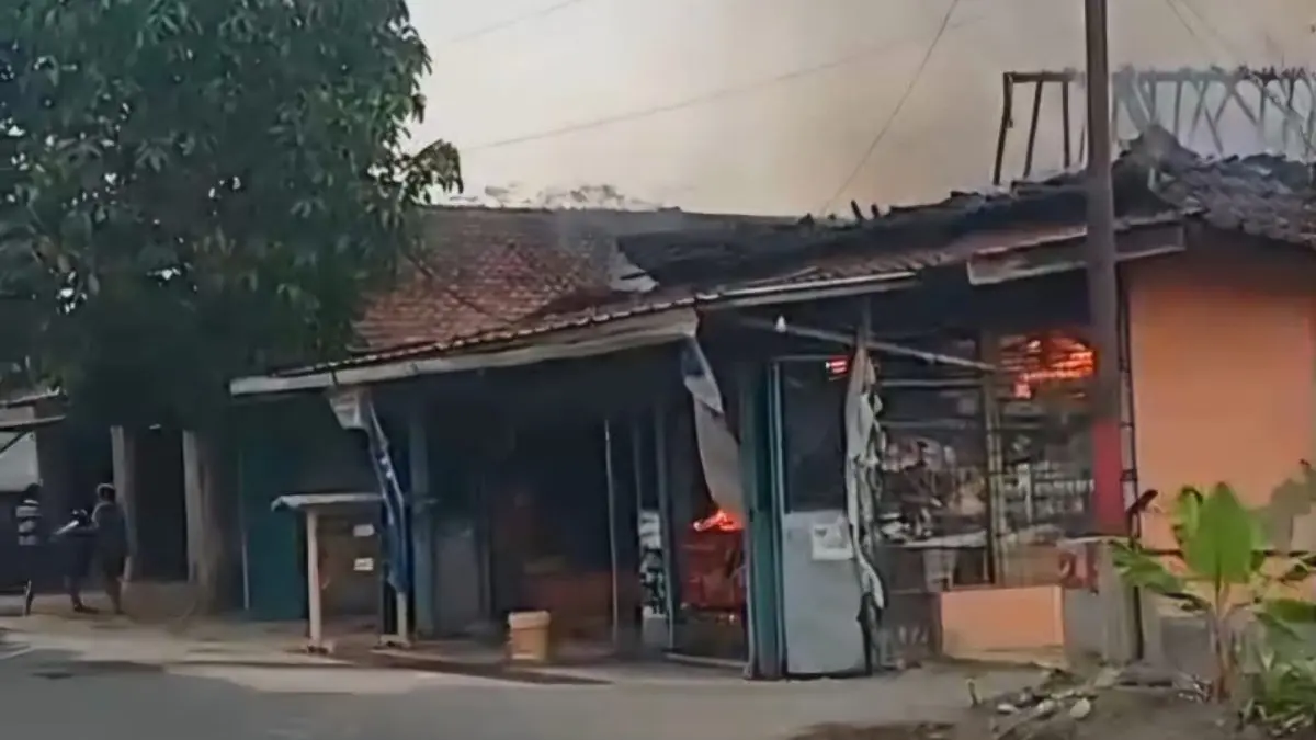 Kebakaran Toko Kelontong di Mangunjaya Pangandaran, Barang Dagangan Ludes Dilalap Api Si Jago Merah Mengamuk