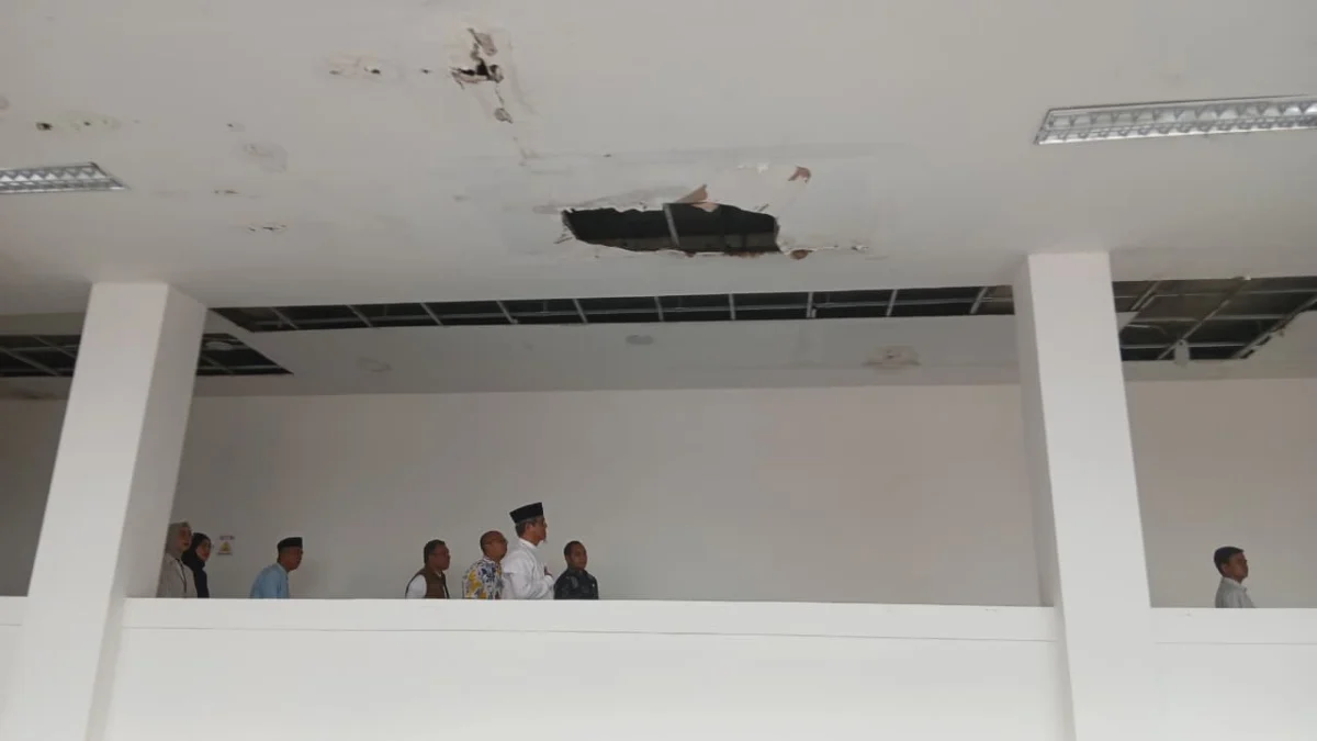 Musim Hujan Datang, Plafon RSUD Dewi Sartika Tasikmalaya Rusak Kena Rembesan Rumah sakit dewi sartika