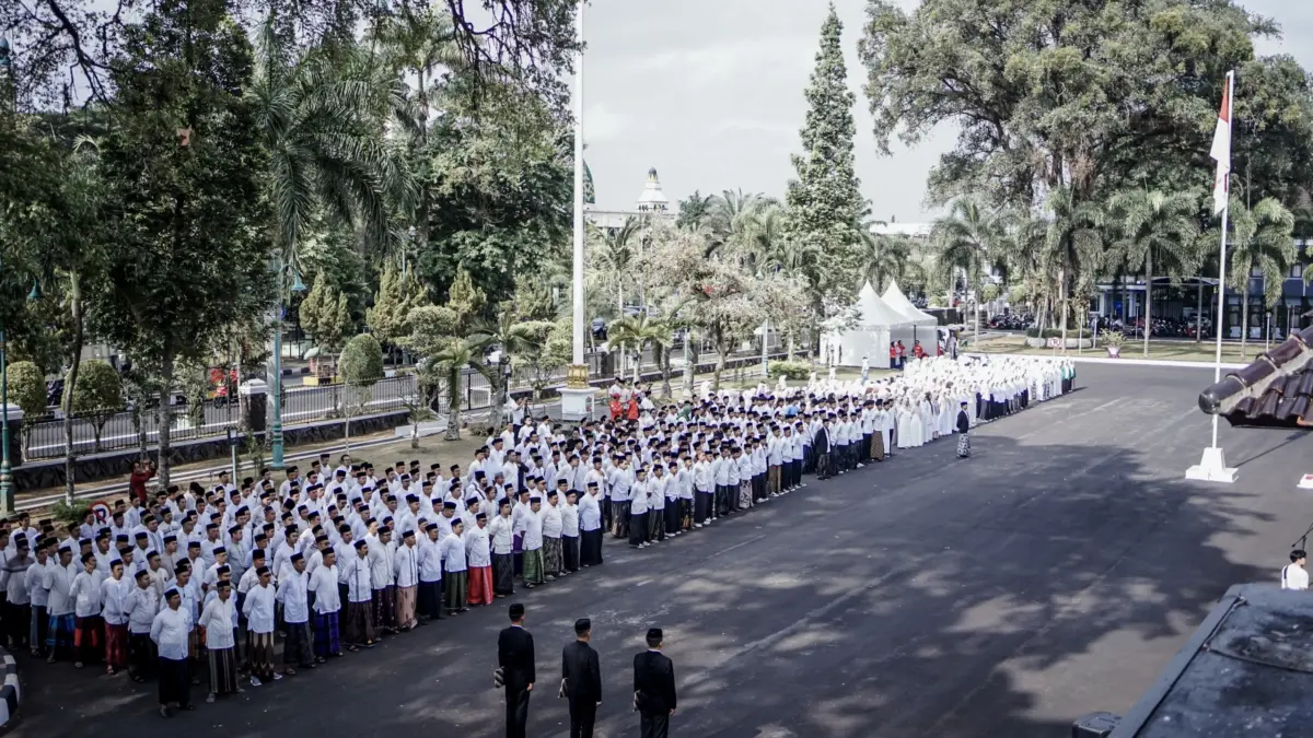 Bupati Ciamis Herdiat Sunarya Minta Santri Jaga Persatuan dan Gerakkan Ekonomi Hari santri nasional