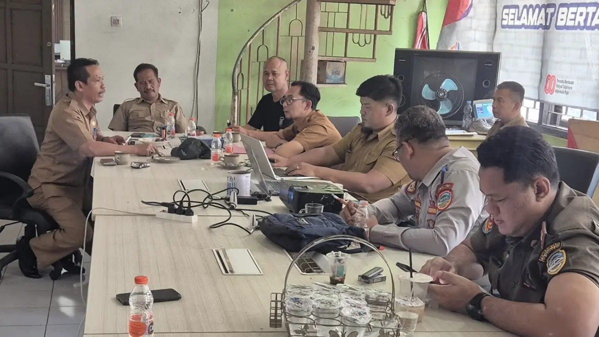 Berikan Pelayanan, Kejar Pendapatan! Tim Penataan Dadaha Dituntut Sadar Tanggung Jawab Tim penataan dadaha