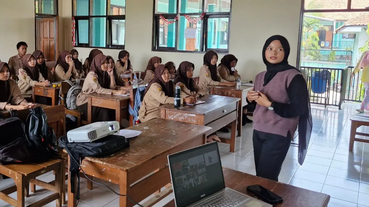 Alumni dan Praktisi Berbagi Pengalaman, Siswa SMK Al-Khoeriyah Siapkan Langkah Pascakelulusan smk al-khoeriyah