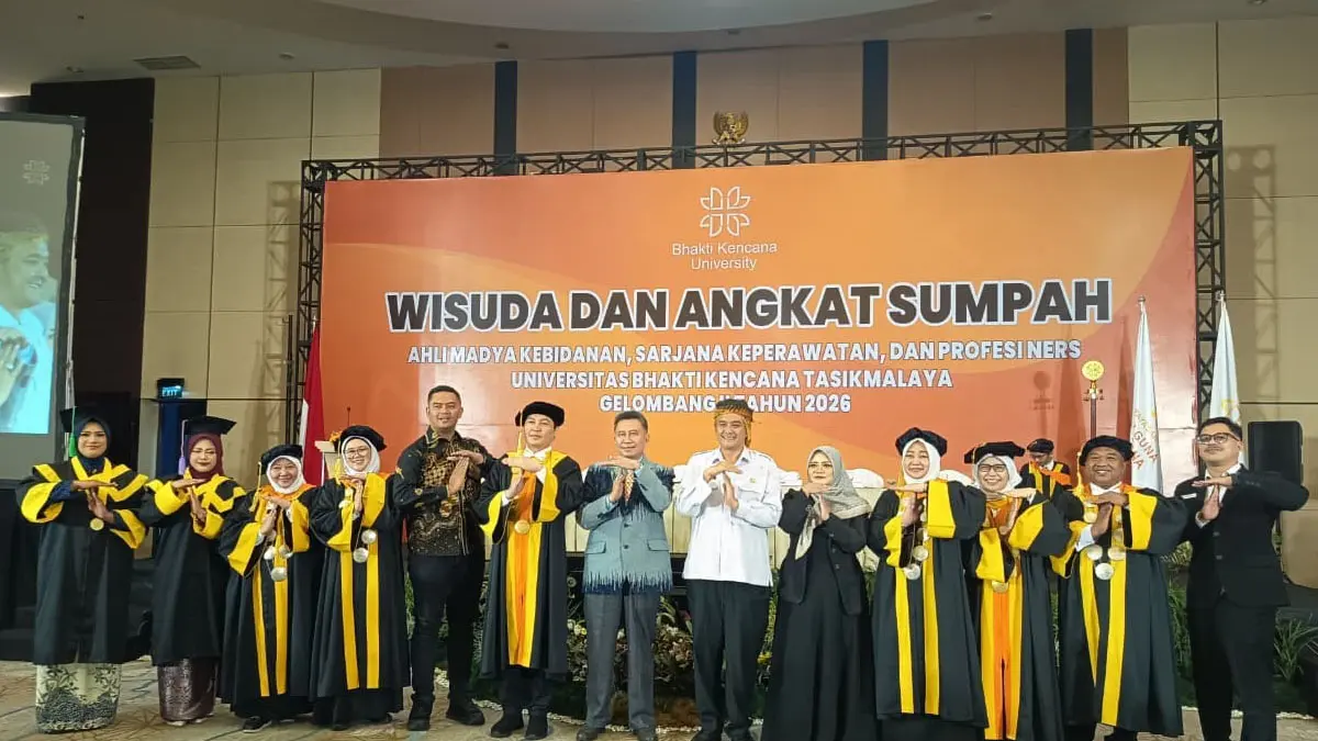 Wisuda UBK Tasikmalaya